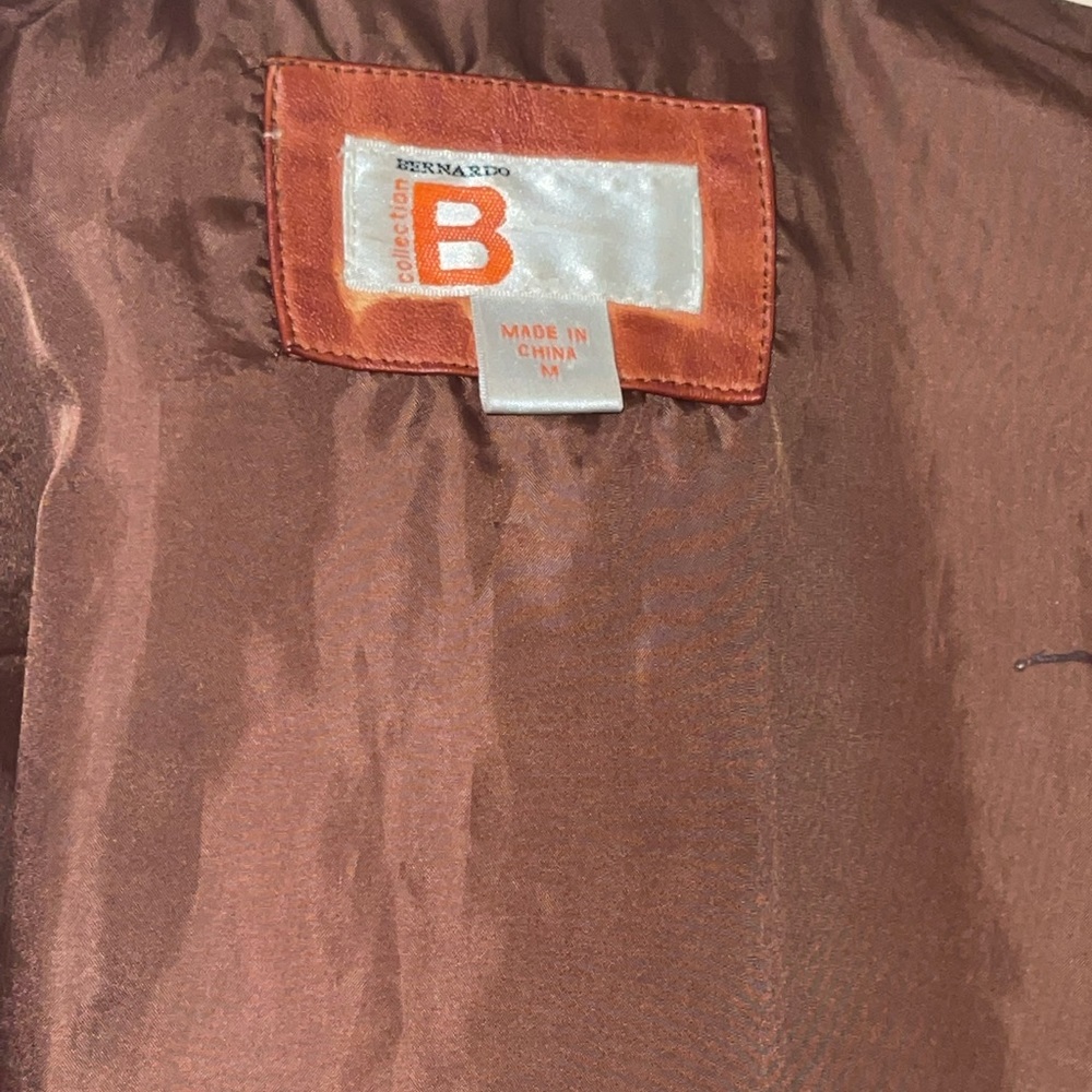 Ladies jacket - Picture 3 of 3